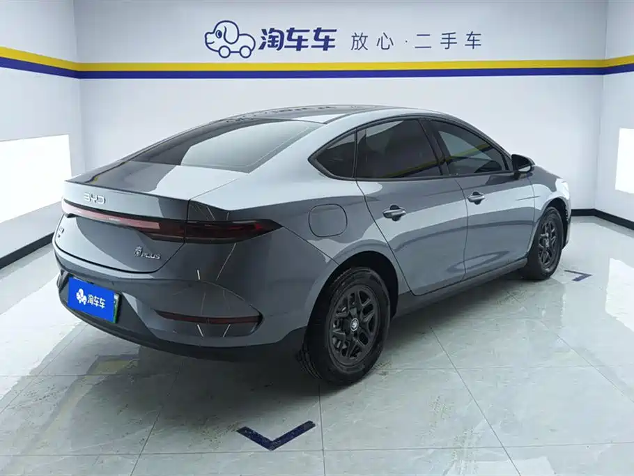 BYD Qin PLUS 2025 DM-i Smart Drive 55KM Leader фото 3