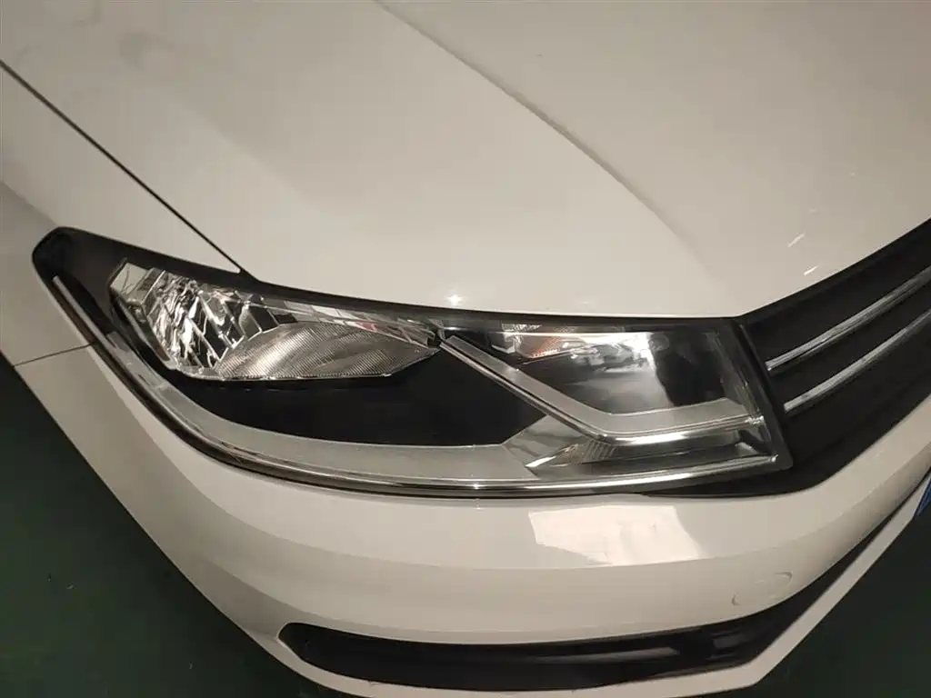 Volkswagen Santana 2016 1.4L Manual Trend Edition фото 13