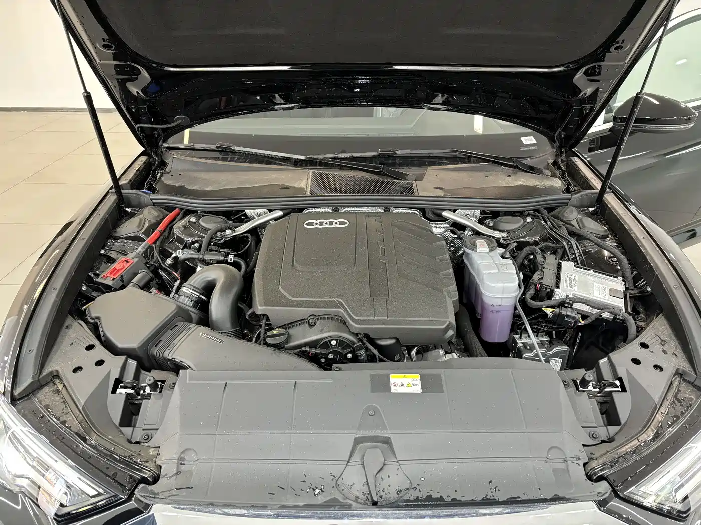 Audi A6L 2025 Model Year Facelift 40 TFSI Luxury Sport фото 14