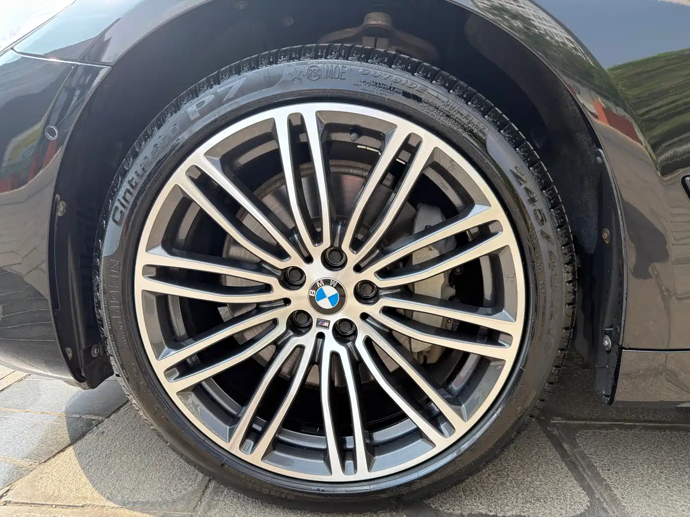 BMW 5 Series 2019 530Li Premium M Sport Package фото 14