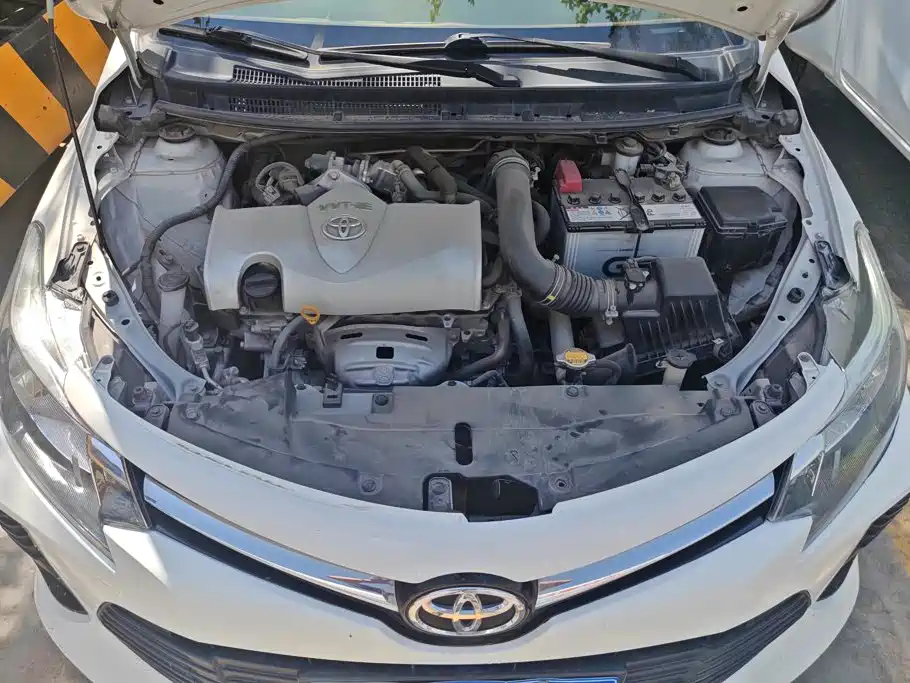 Фото 10 - Toyota Vios