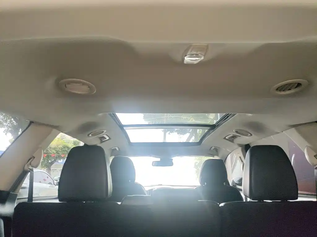Фото 18 - Ford Edge