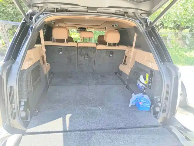 Land Rover Range Rover 2024 3.0 L6 400PS Golden Age Extended 7-Seater — фото 5