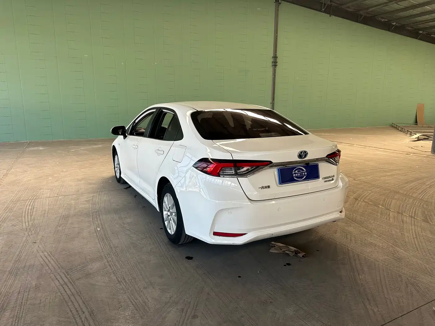 Toyota Corolla 2021 Hybrid 1.8L E-CVT Pioneer Edition фото 7