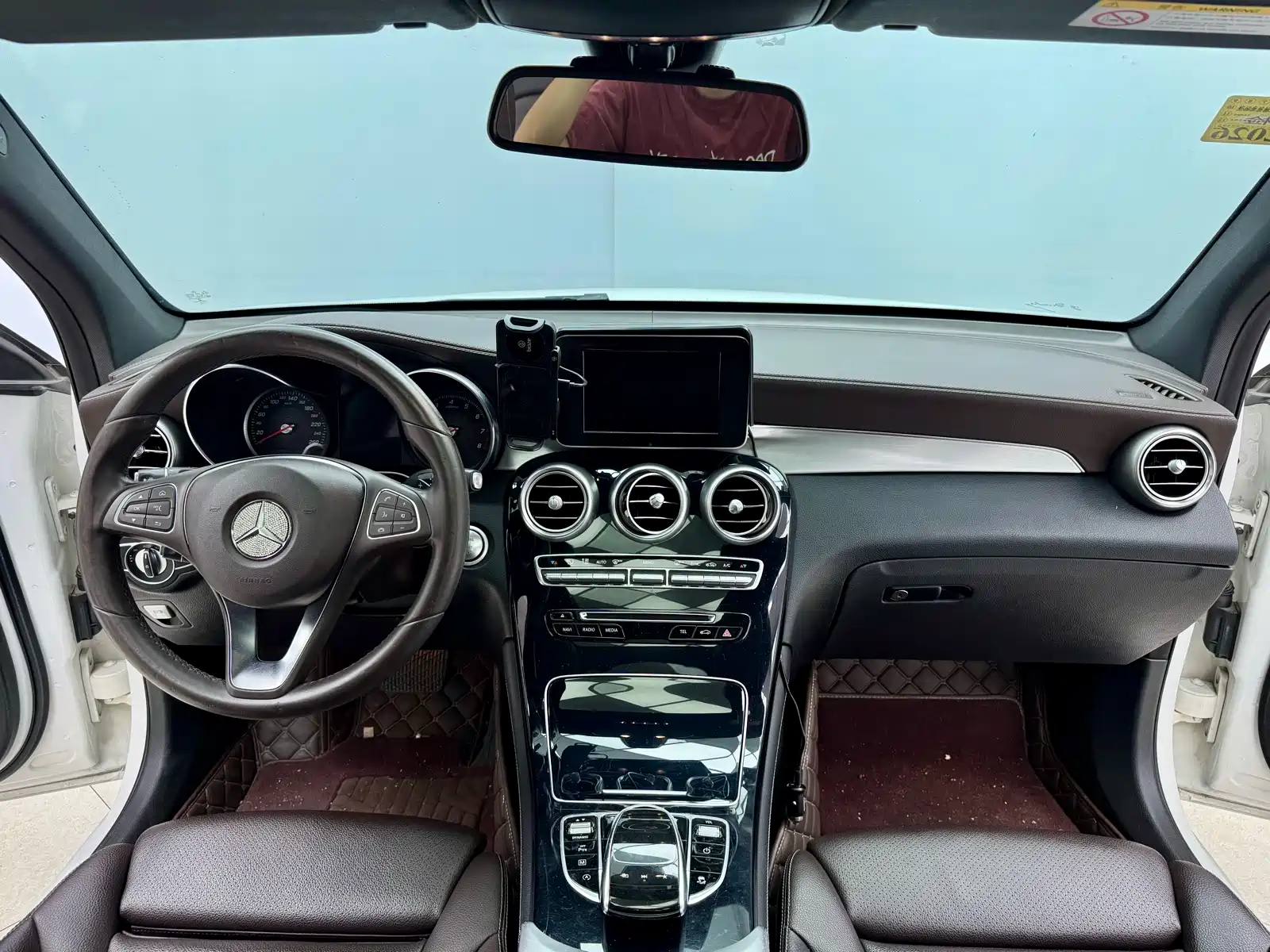 Фото 17 - Mercedes-Benz GLC
