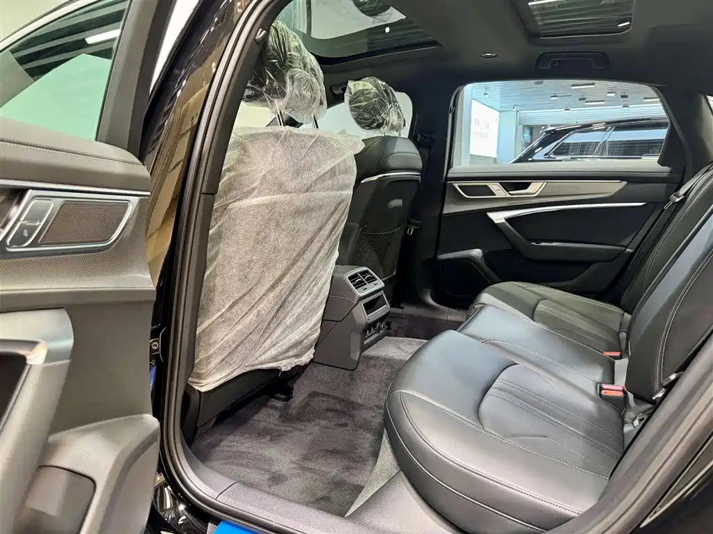 Audi A6L 2025 Model Year Facelift 40 TFSI Luxury Sport фото 27