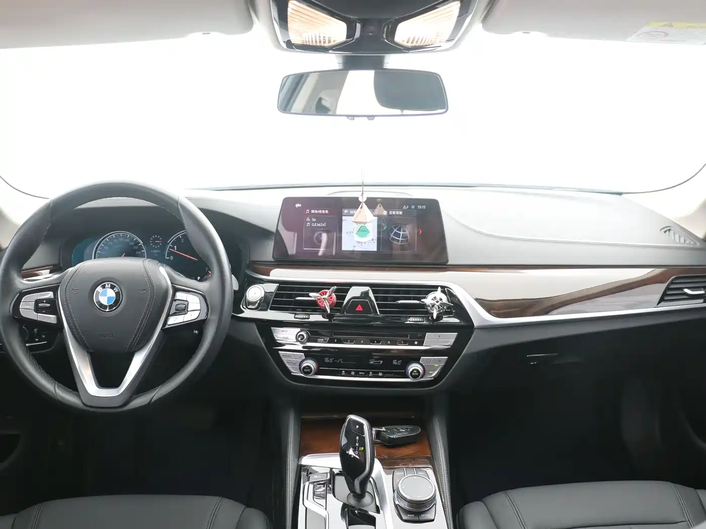 BMW 5 Series 2018 525Li Luxury Package фото 6