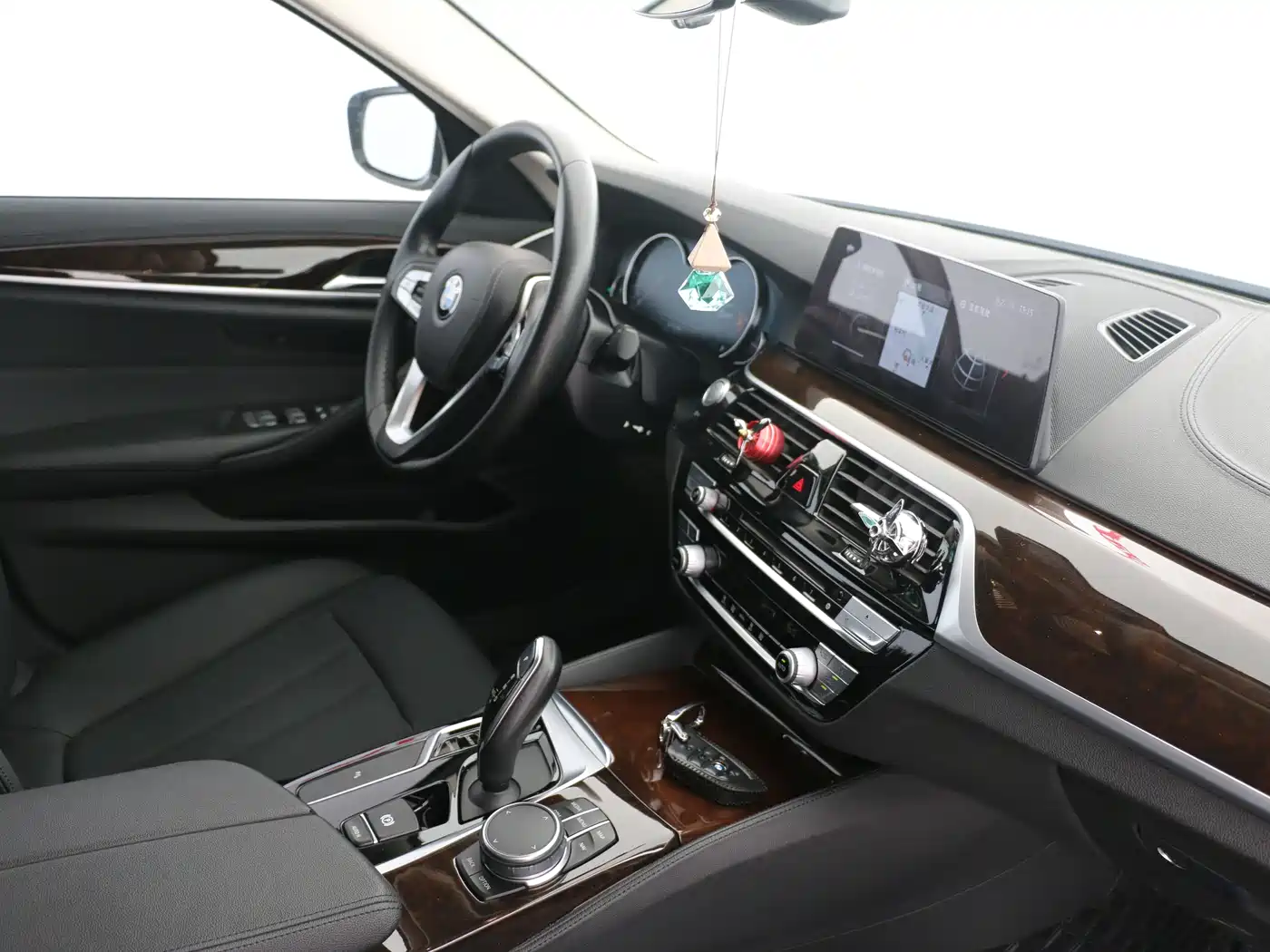 BMW 5 Series 2018 525Li Luxury Package фото 10