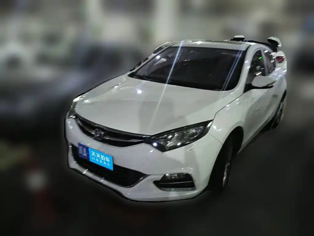 Changan Eado XT 2017 2016 1.6L Manual Stylish Cool Edition
