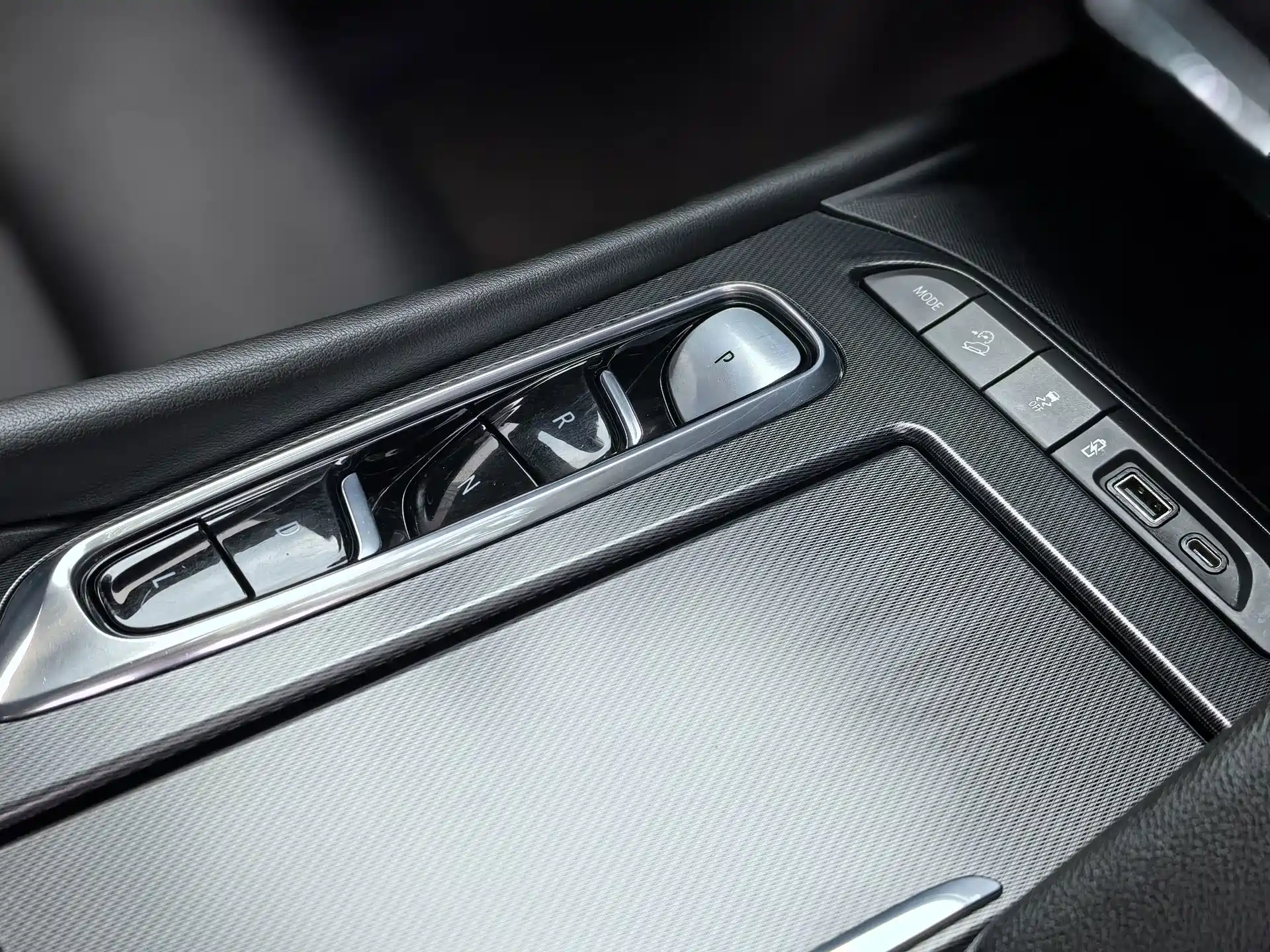 Photo 19 - Buick Enclave