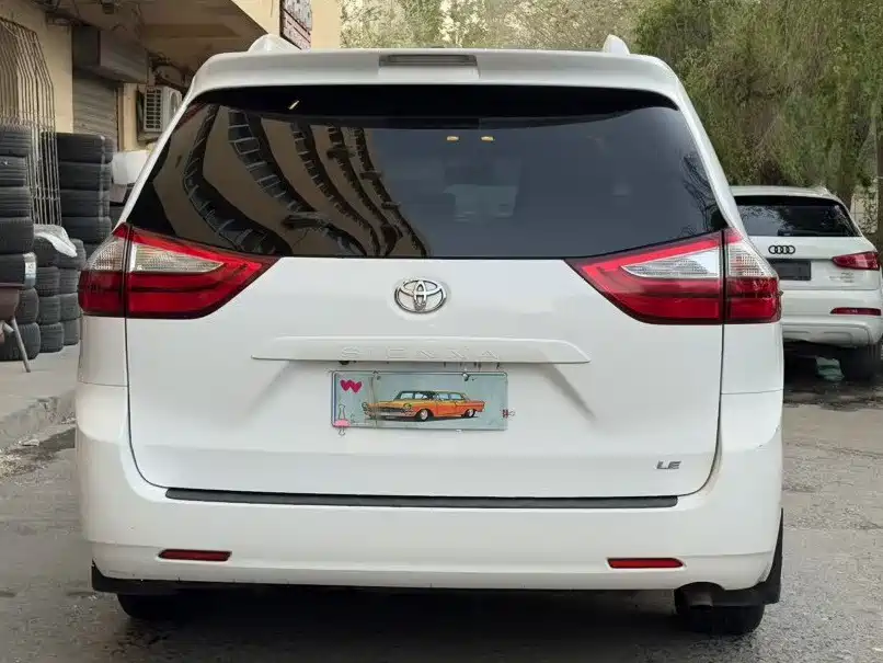 Toyota Sienna 2015 3.5L 2WD LE фото 11