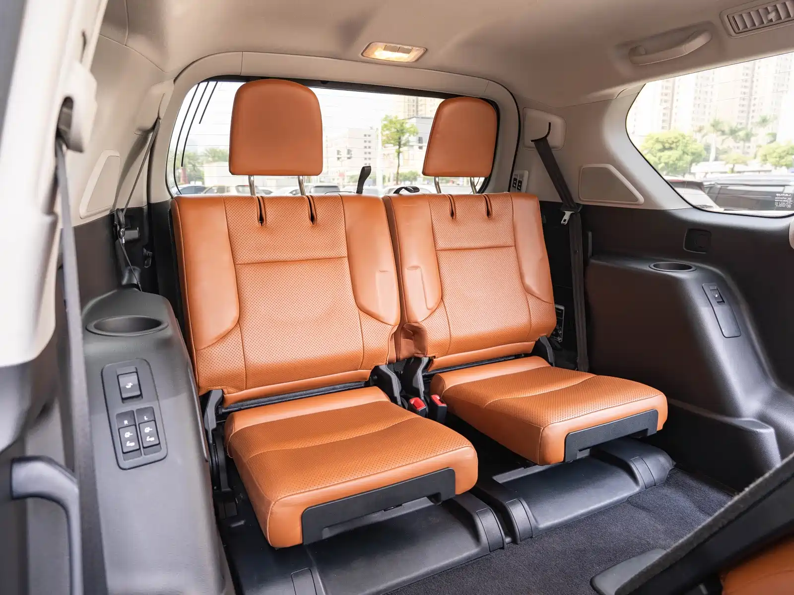 Фото 13 - Lexus GX