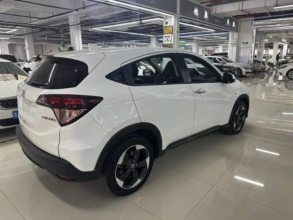 Photo 6 - Honda Vezel