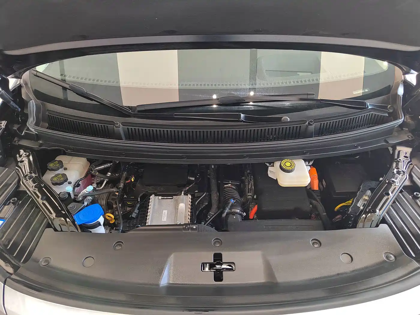 Denza D9 2025 2025 Model DM-i Smart Drive Edition 1020 AWD Flagship