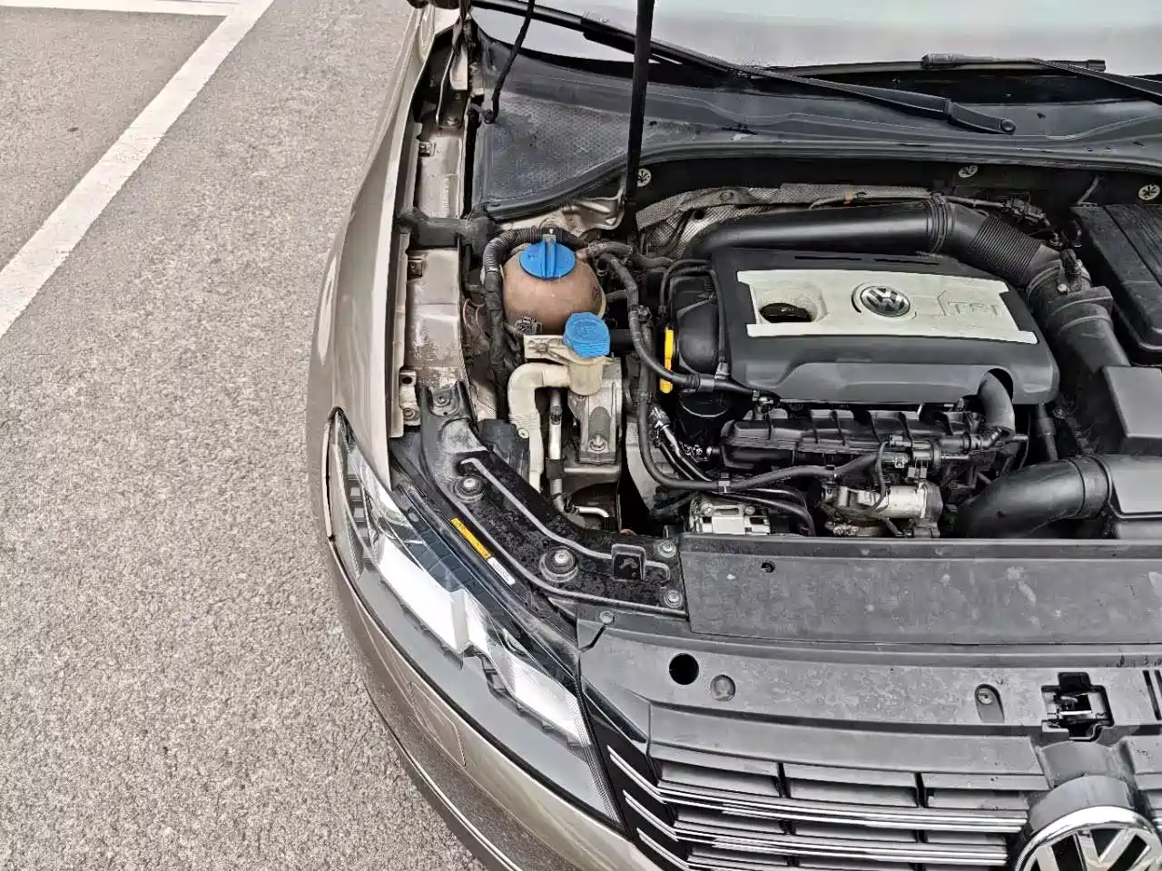 صورة 21 - Volkswagen Passat
