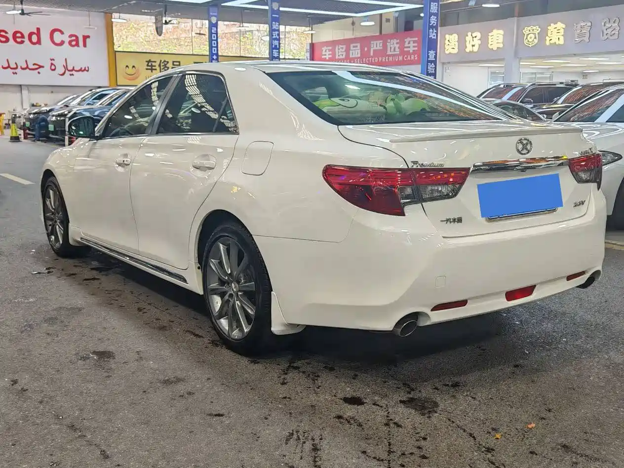 Toyota Reiz 2013 2.5V Premium Edition фото 5