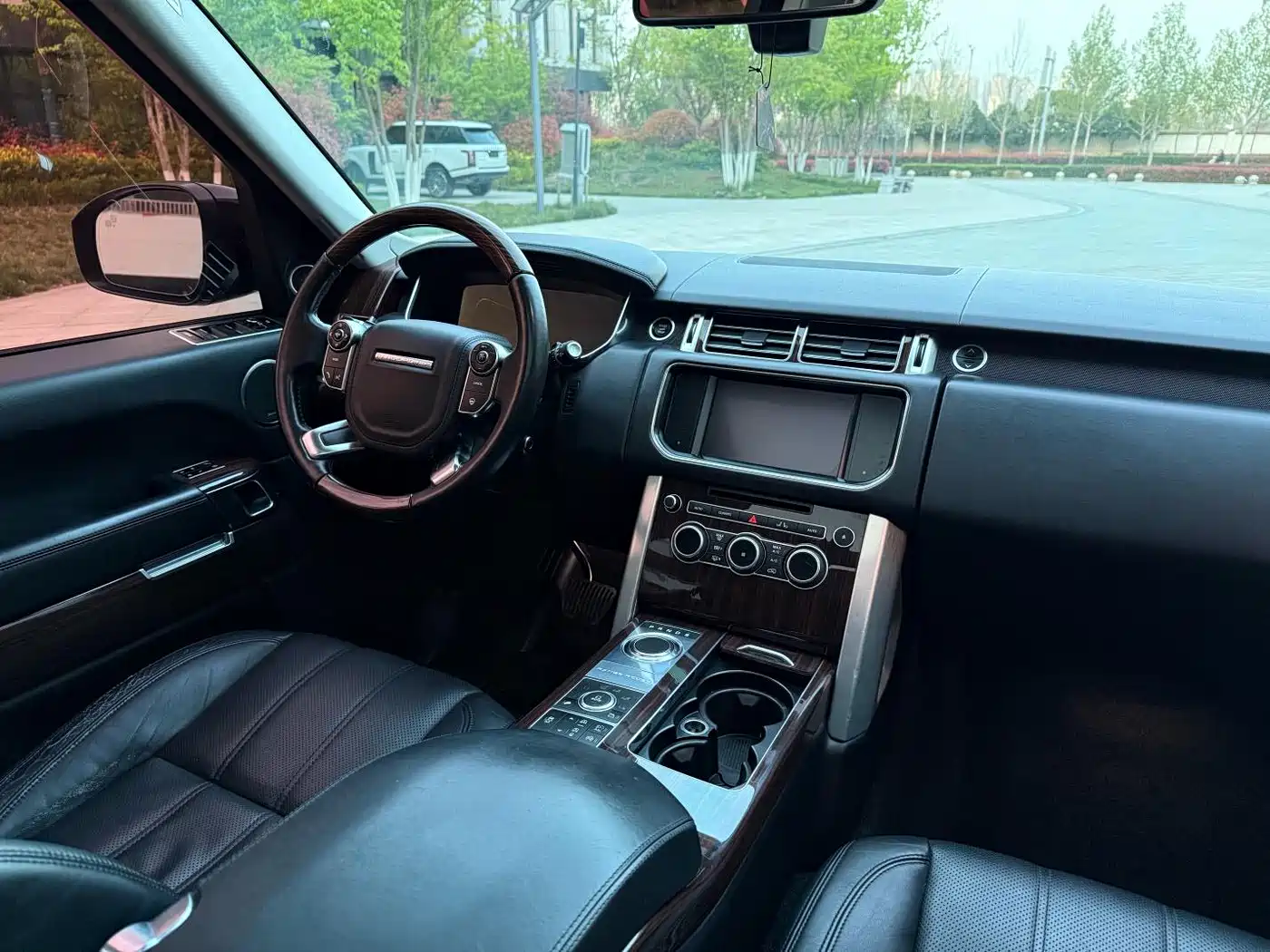 Land Rover Range Rover 2014 3.0 TDV6 Vogue SE фото 20