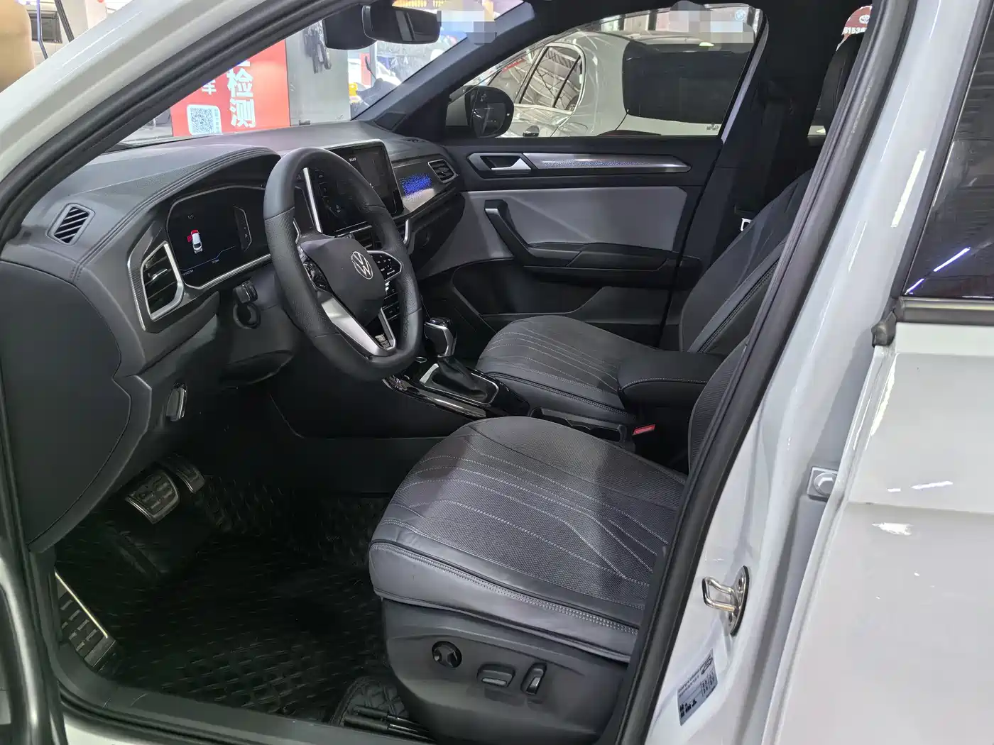 Volkswagen T-ROC 2025 300TSI DSG 2WD Dawn Edition фото 7