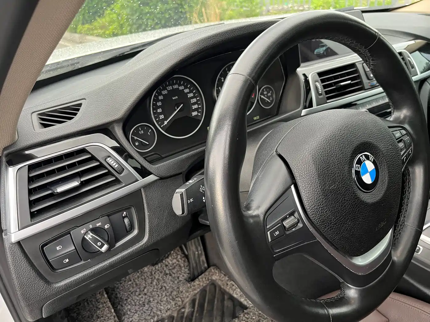 BMW 3 Series 2018 320Li Fashion Style фото 20