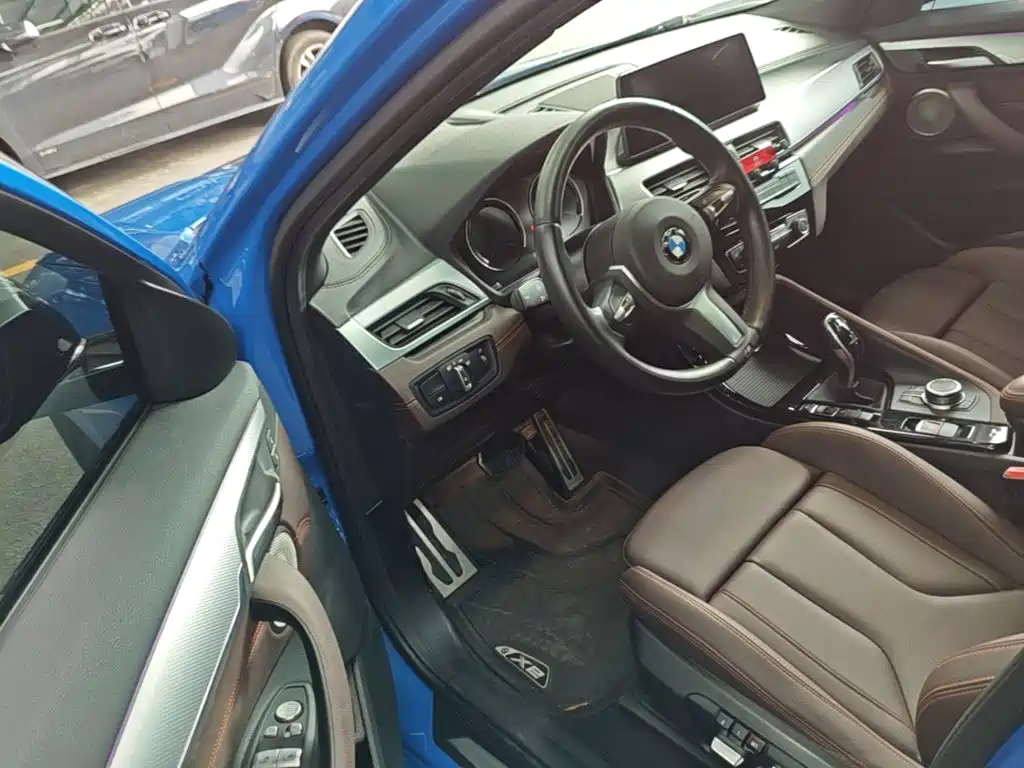 BMW X2 2022 2021 Facelift sDrive25i Shadow Night Edition