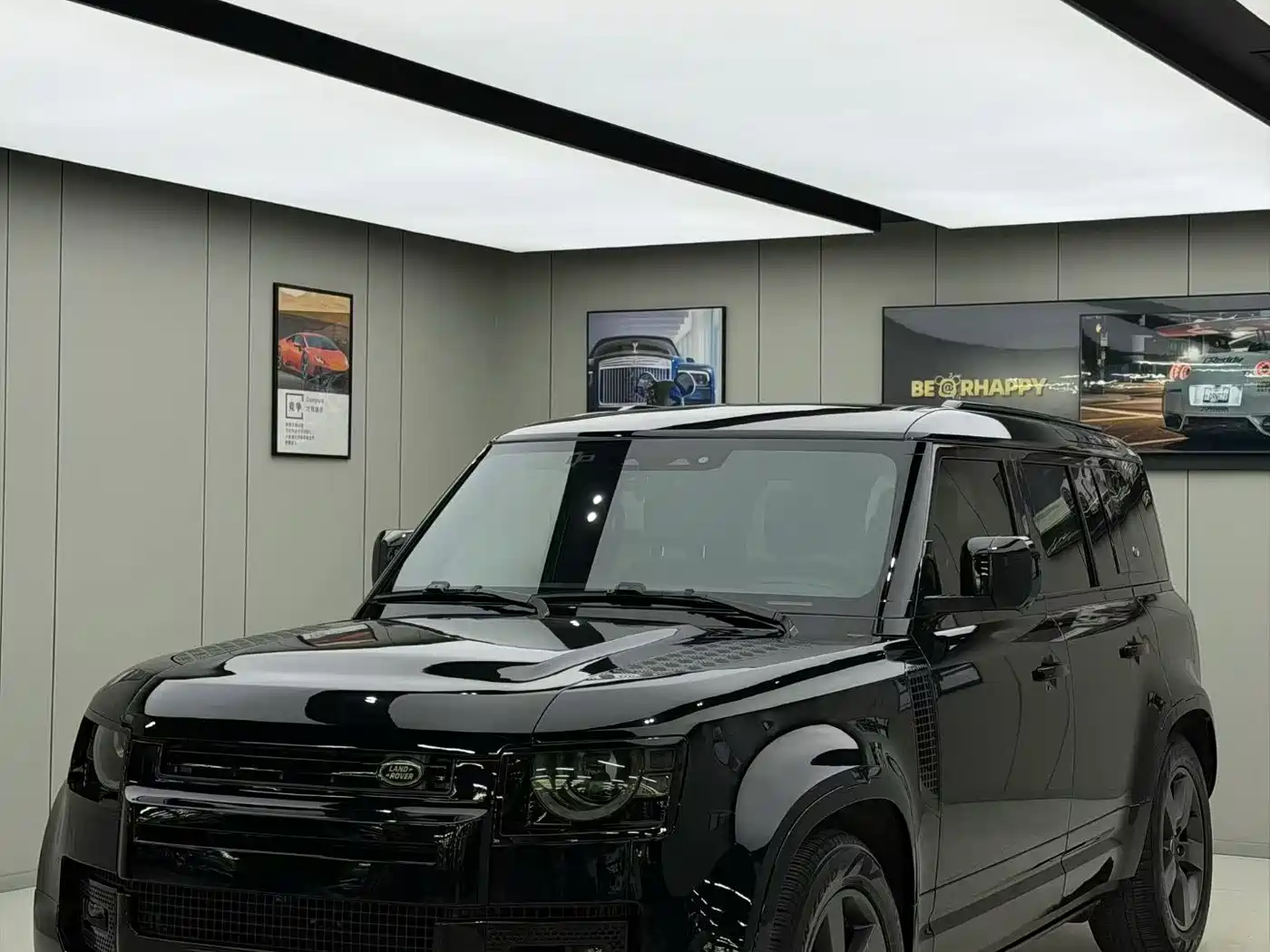 Land Rover Defender 2023 Model 110 3.0T P400 Dark Special Edition