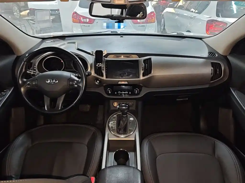 Kia Sportage 2015 2.0L Automatic 2WD GLS фото 10