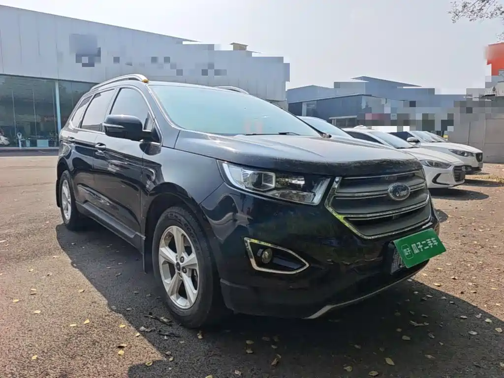 Фото 4 - Ford Edge