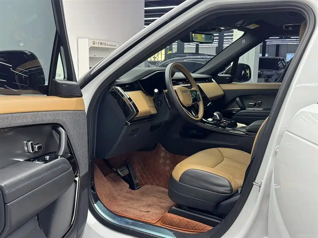 Land Rover Range Rover Sport 2024 400PS Dynamic SE фото 6