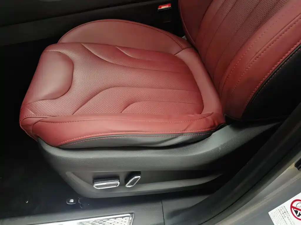 Changan CS85 COUPE 2021 2021 1.5T DCT Luxury