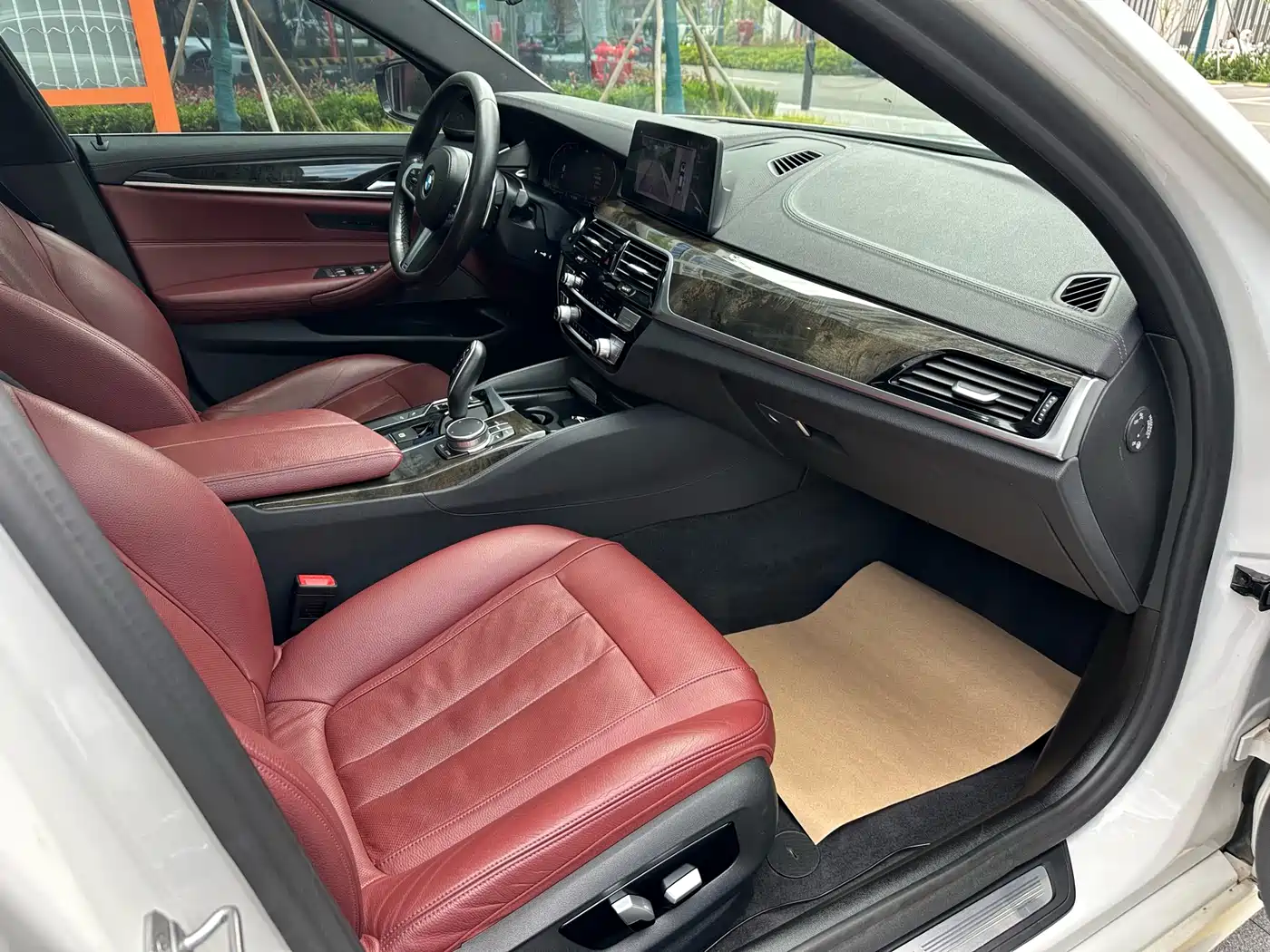 BMW 5 Series 2020 530Li Exclusive M Sport Package фото 6