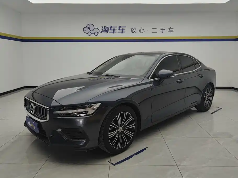 Фото 1 - Volvo S60