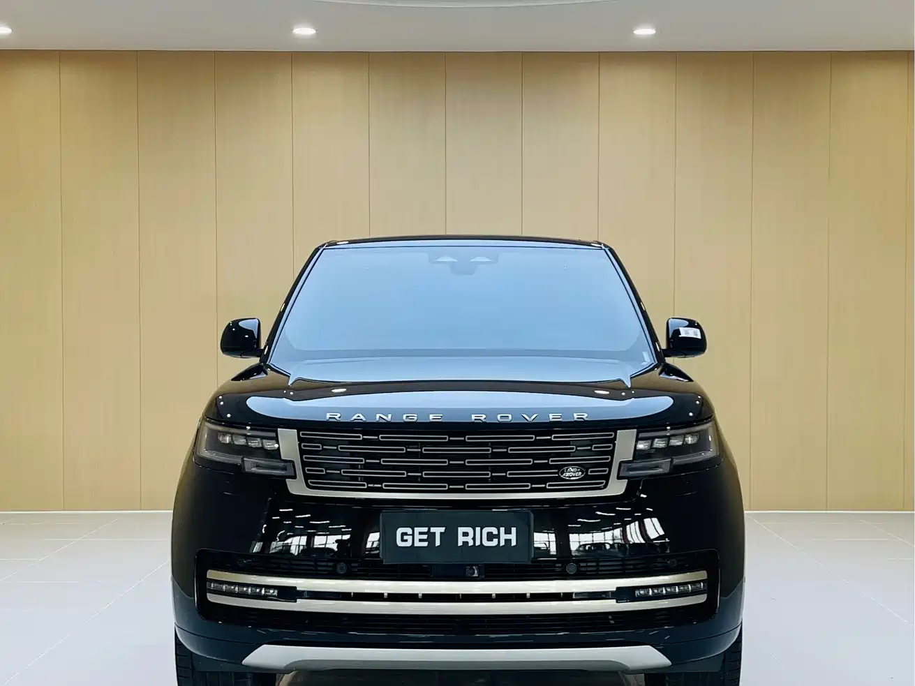 Land Rover Range Rover 2025 2025 3.0 L6 400PS Flourishing Era Extended Wheelbase