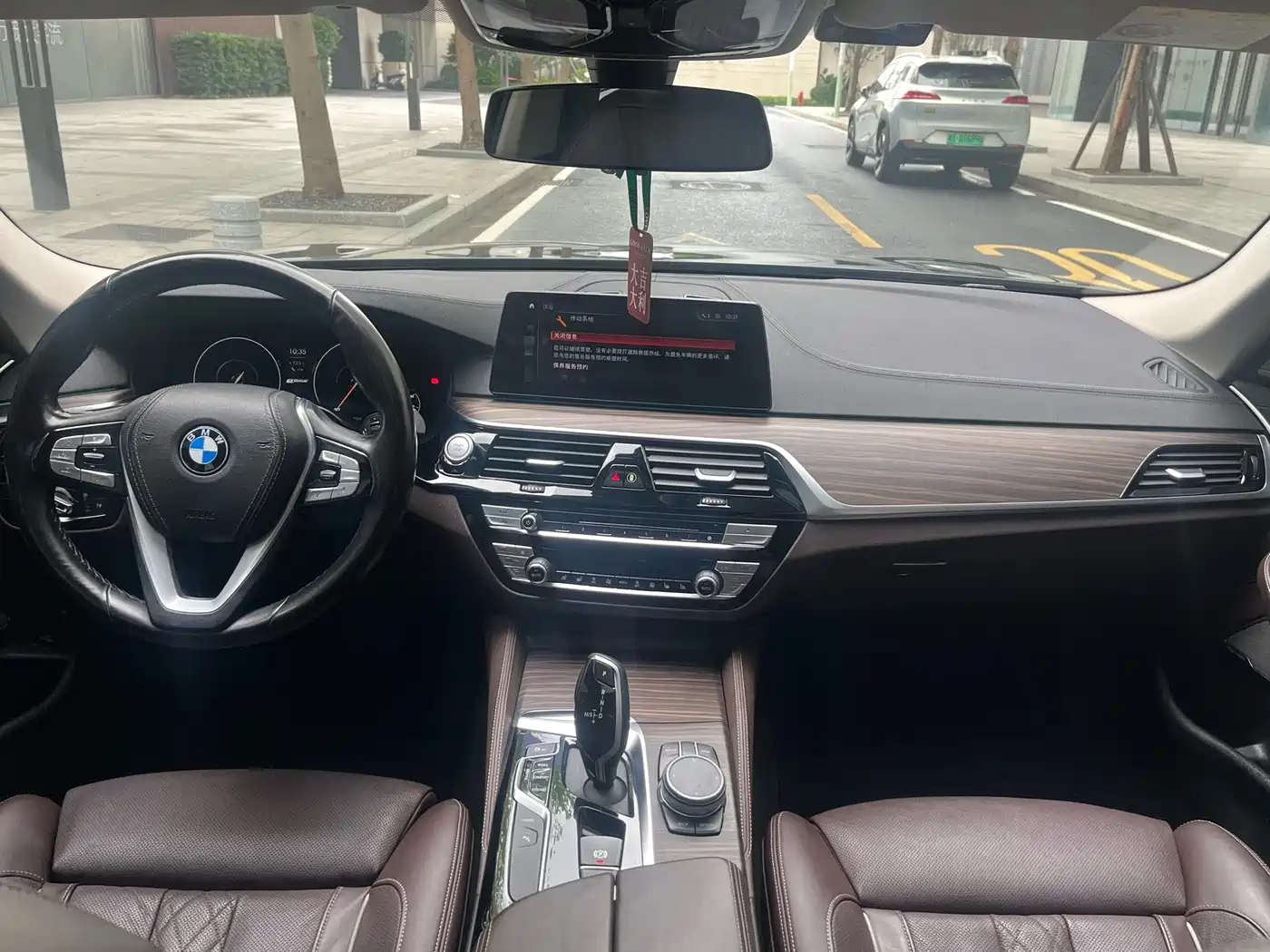 BMW 5 Series New Energy 2019 Facelift 530Le Pioneer Edition фото 28