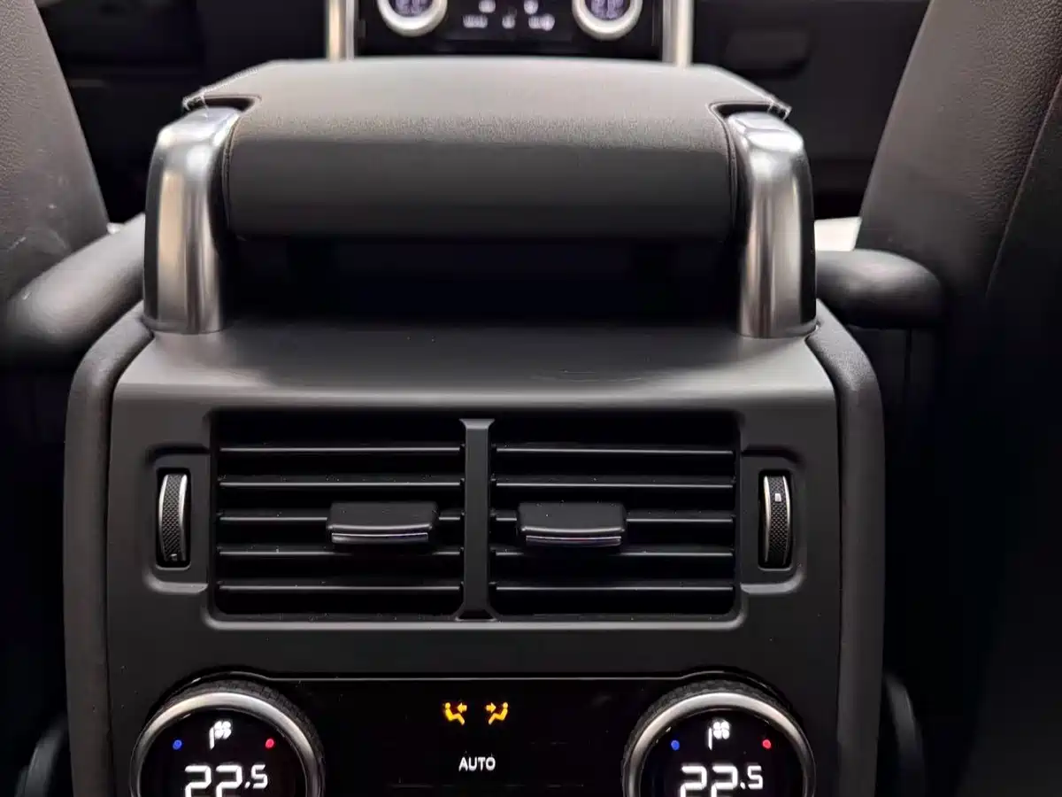 Land Rover Discovery 2021 360PS R-Dynamic S фото 30