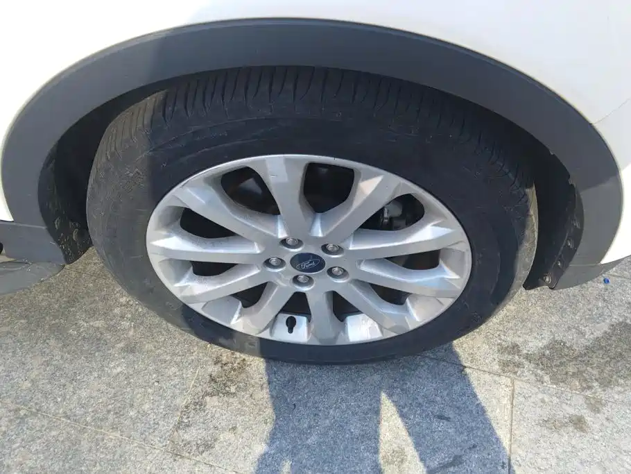 Photo 6 - Ford Kuga
