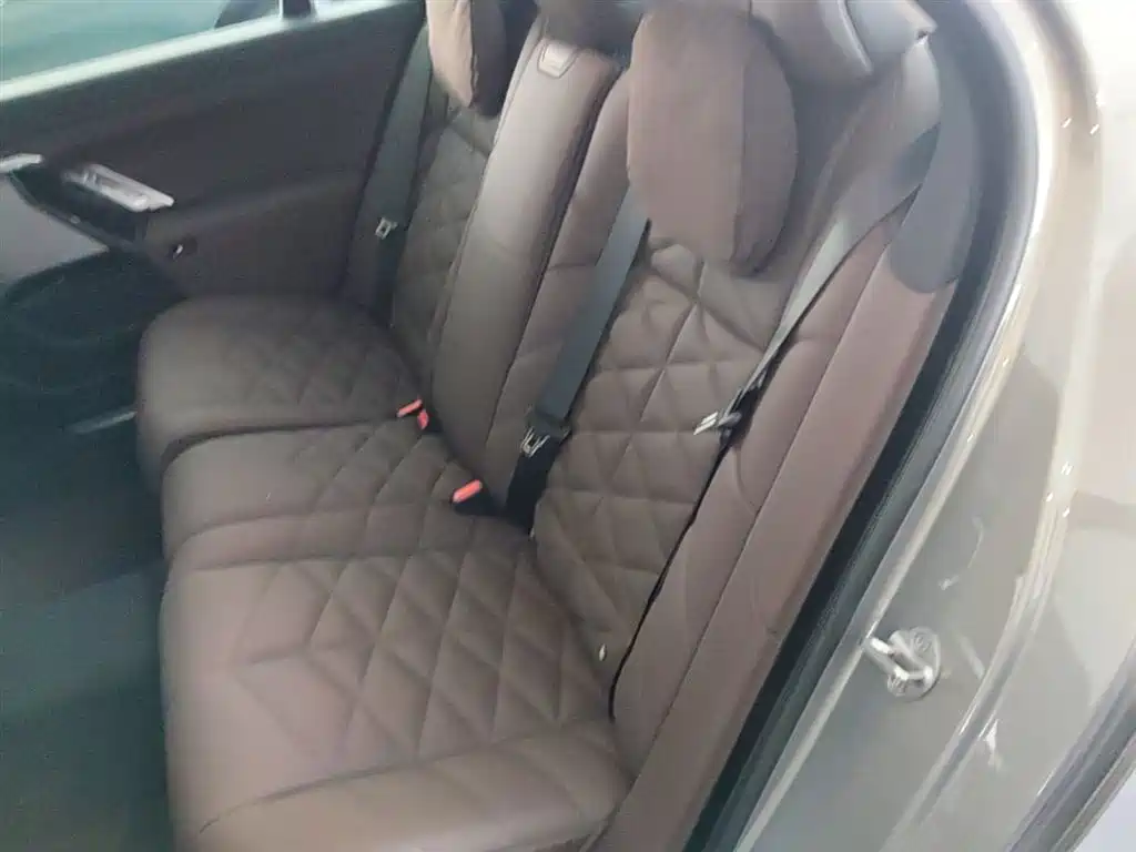BMW 7 Series 2023 Model 740Li Leading M Sport Package фото 24