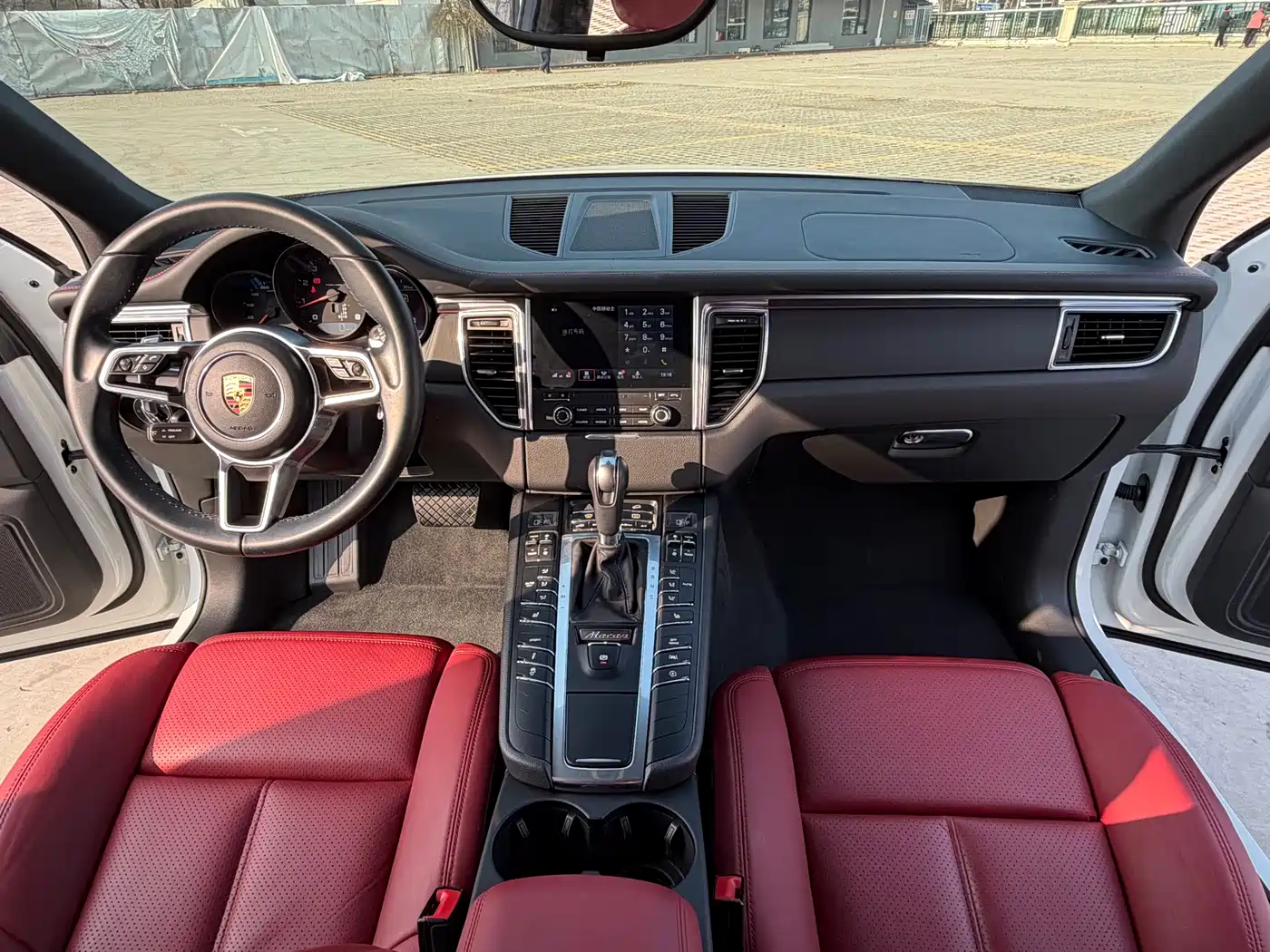 Porsche Macan 2017 Macan 2.0T фото 9