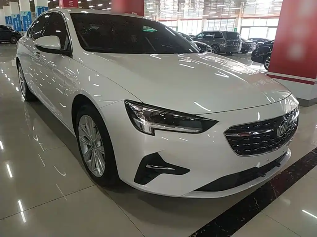 Фото 4 - Buick Regal