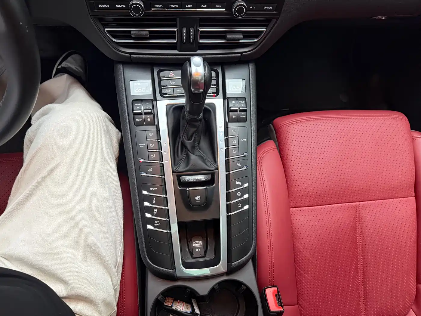 Фото 9 - Porsche Macan