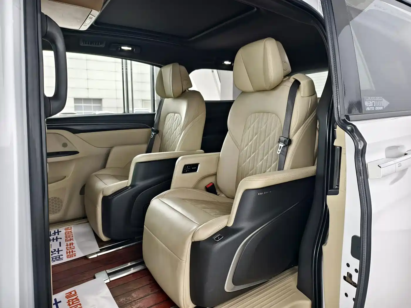 Фото 7 - Buick GL8