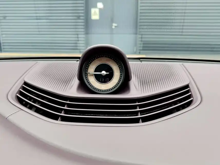 Porsche Taycan 2020 Taycan фото 6