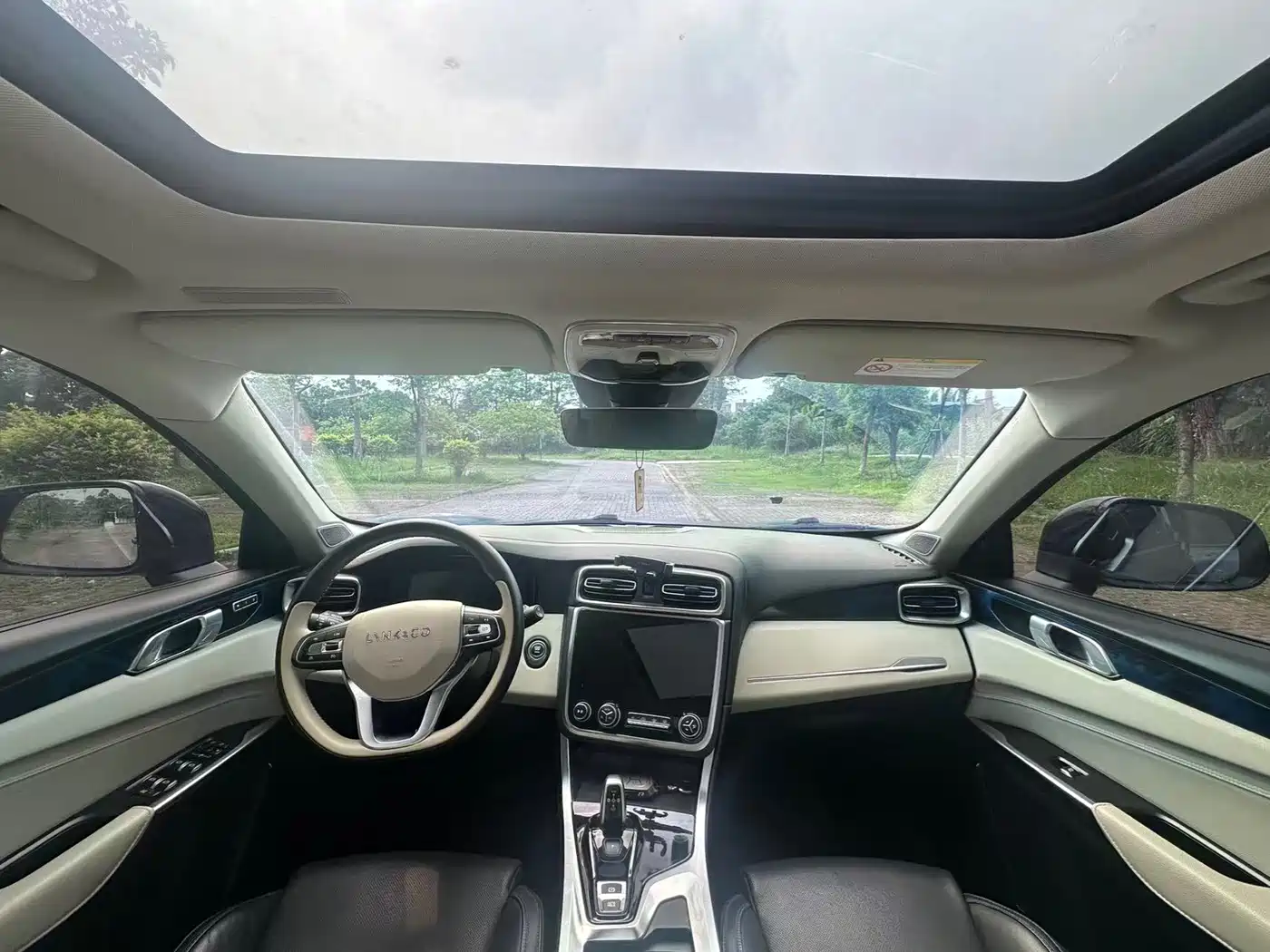 Lynk & Co 01 2019 2.0T 2WD Pro Edition China V фото 6