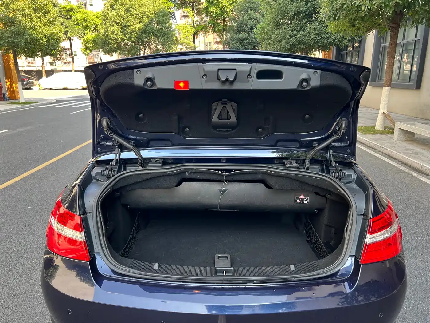 Mercedes-Benz E-Class (Import) 2012 E 260 CGI Convertible фото 4