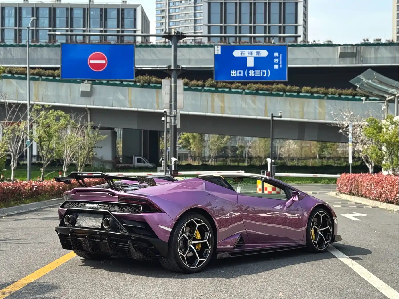 LAMBORGHINI HURACÁN