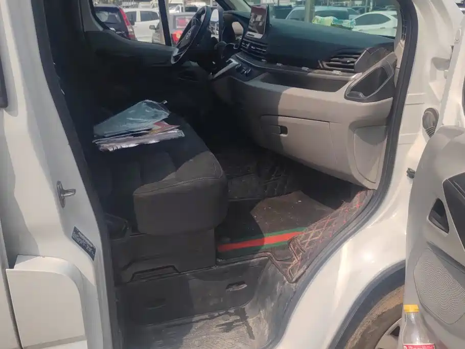 SAIC Maxus Xintu V90 2024 2022 2.0T AMT Yunjie FWD Long Wheelbase High Roof Single Rear Tire 7-Seater