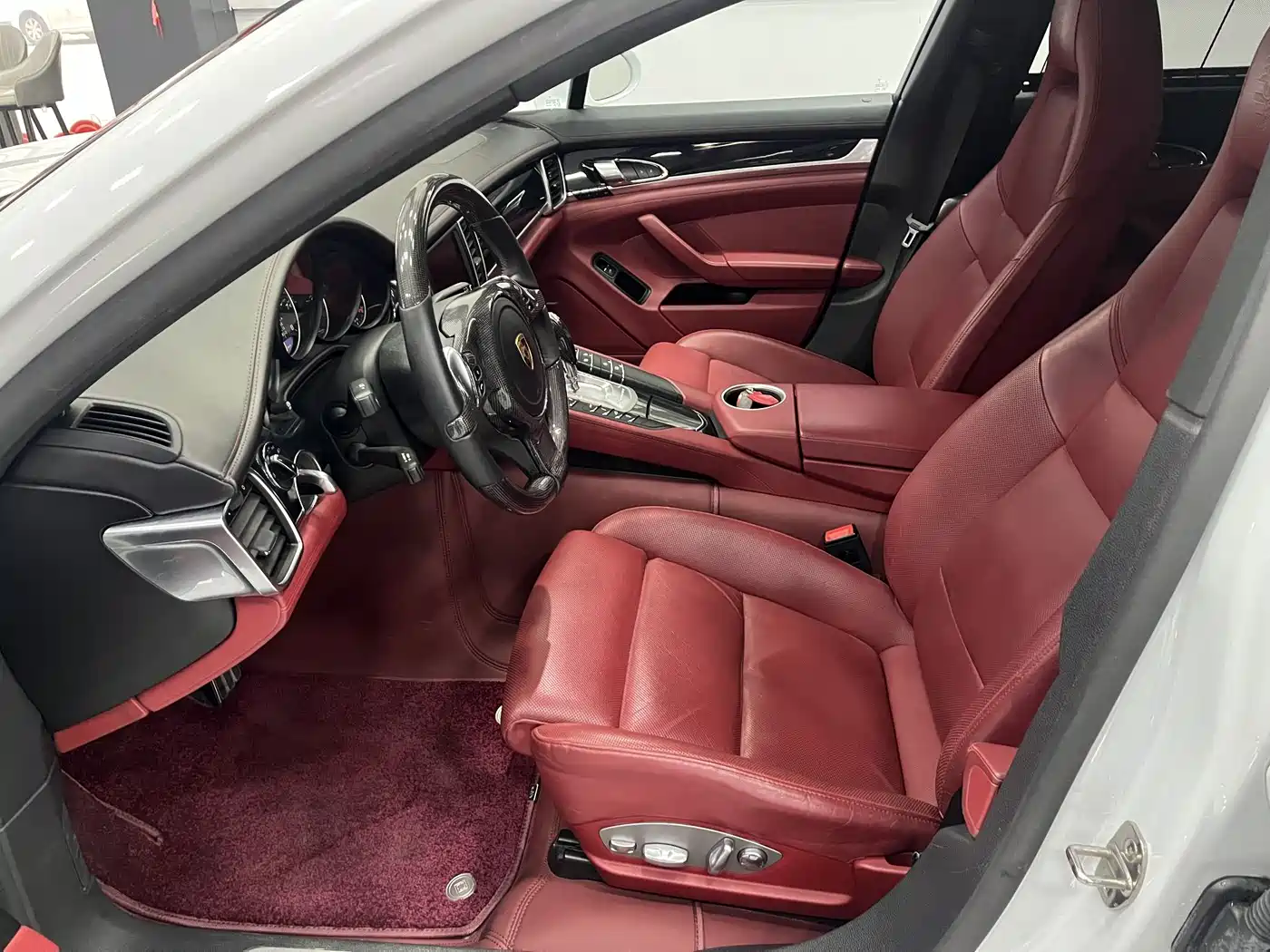 Porsche Panamera 2016 Panamera Executive Edition 3.0T фото 19