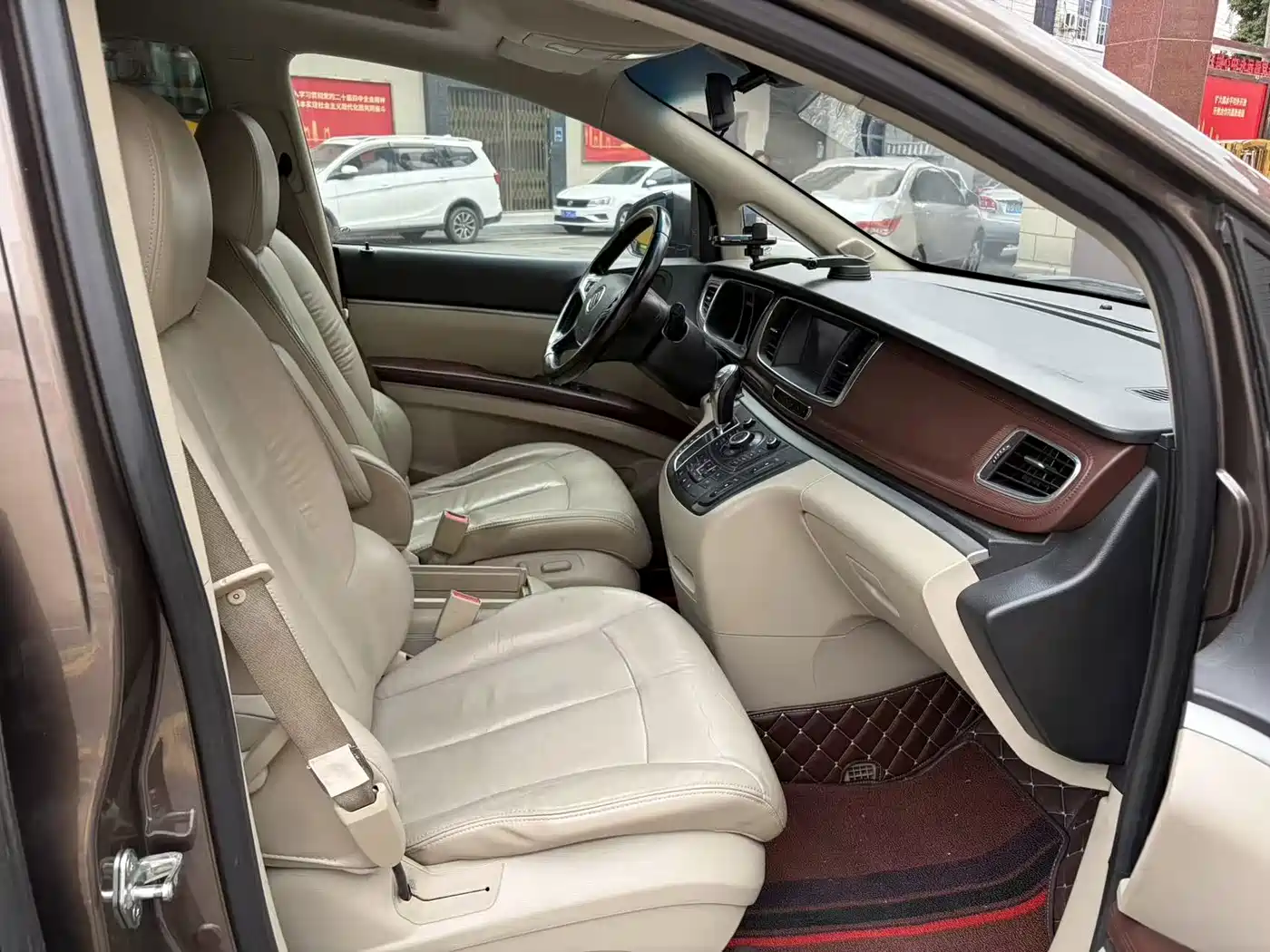Buick GL8 2014 3.0L GT Luxury Business Elegance фото 9