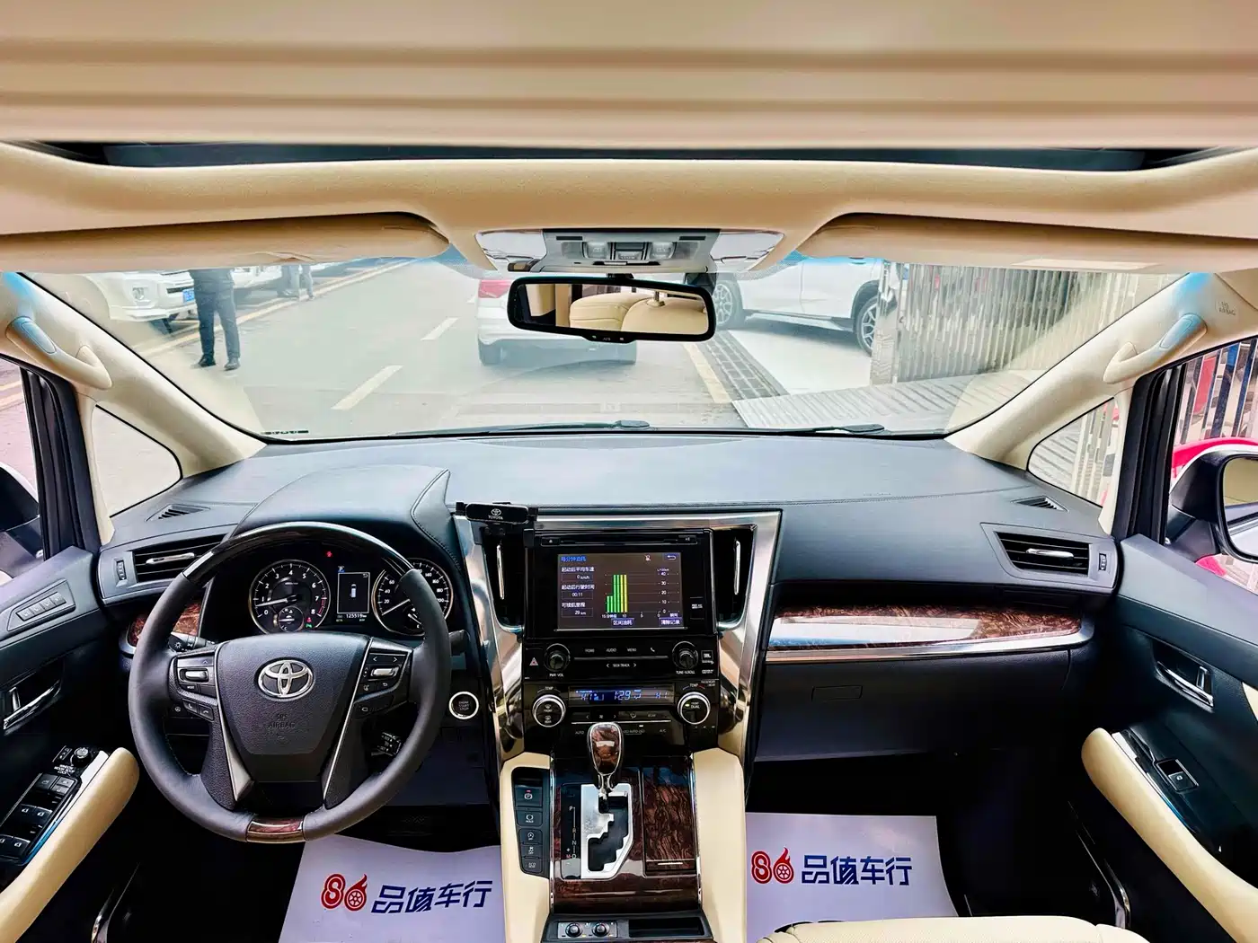 Toyota Alphard 2018 Facelift 3.5L Luxury Edition фото 6