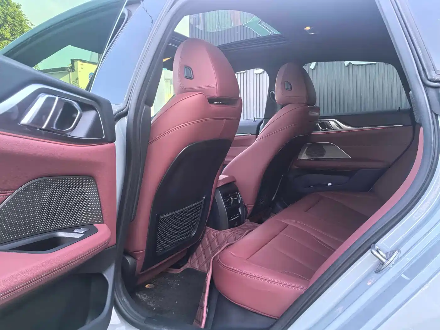 BMW i4 2023 eDrive40 фото 9