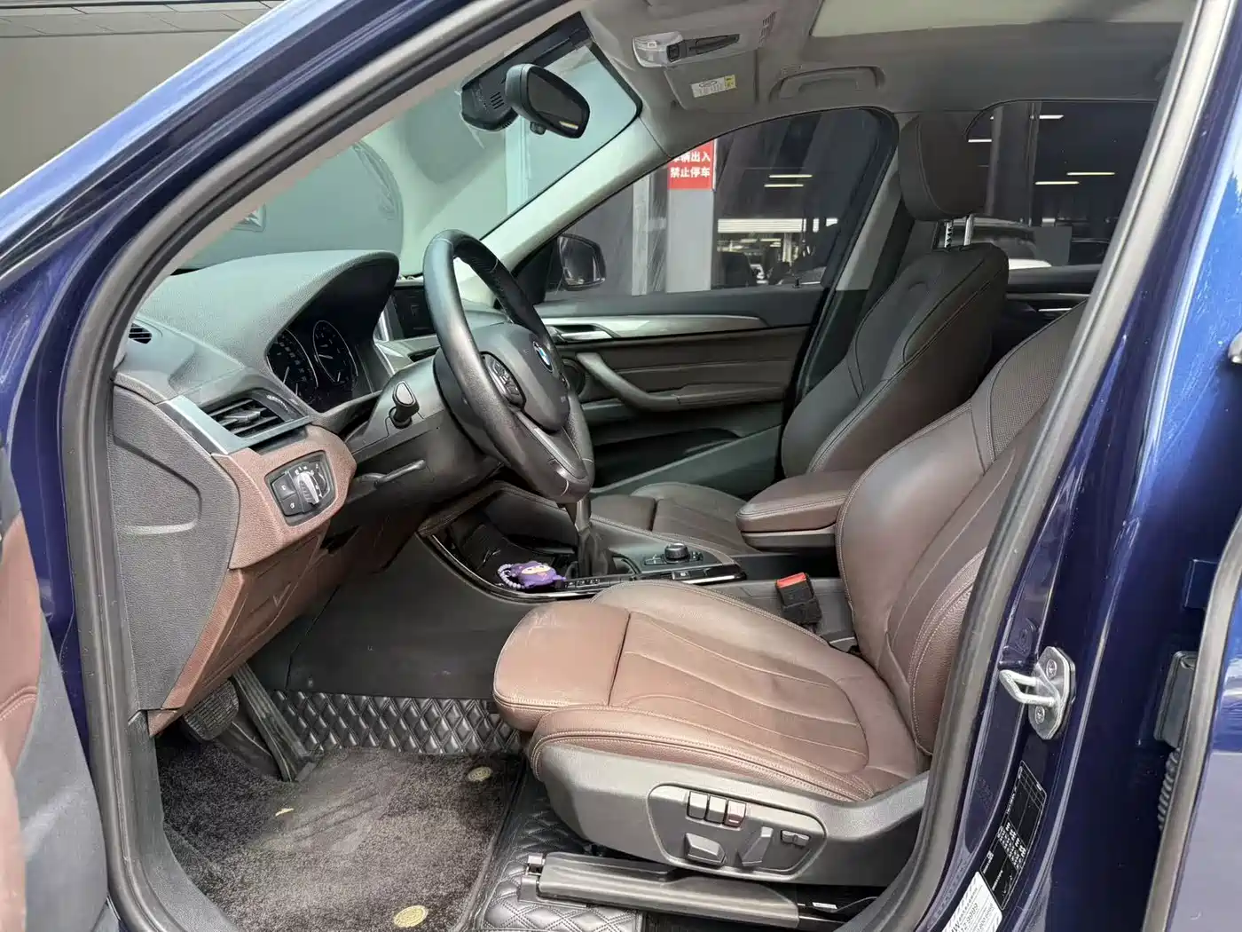 BMW X1 2019 sDrive18Li Premium Model фото 4